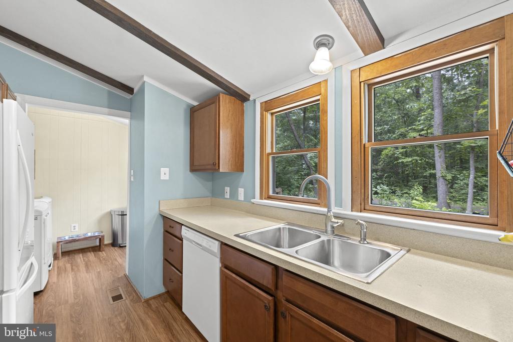 9448 GREEN RD, MIDLAND, Virginia 22728, 4 Bedrooms Bedrooms, ,2 BathroomsBathrooms,Residential,9448 GREEN RD,VAFQ2022712 MLS # VAFQ2022712 9448 GREEN RD, MIDLAND, Virginia 22728, 4 Bedrooms Bedrooms, ,2 BathroomsBathrooms,Residential,9448 GREEN RD,VAFQ2022712 MLS # VAFQ2022712