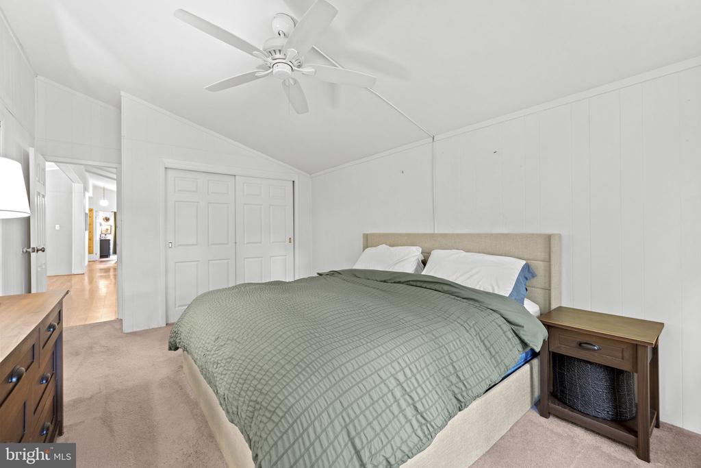 9448 GREEN RD, MIDLAND, Virginia 22728, 4 Bedrooms Bedrooms, ,2 BathroomsBathrooms,Residential,9448 GREEN RD,VAFQ2022712 MLS # VAFQ2022712 9448 GREEN RD, MIDLAND, Virginia 22728, 4 Bedrooms Bedrooms, ,2 BathroomsBathrooms,Residential,9448 GREEN RD,VAFQ2022712 MLS # VAFQ2022712