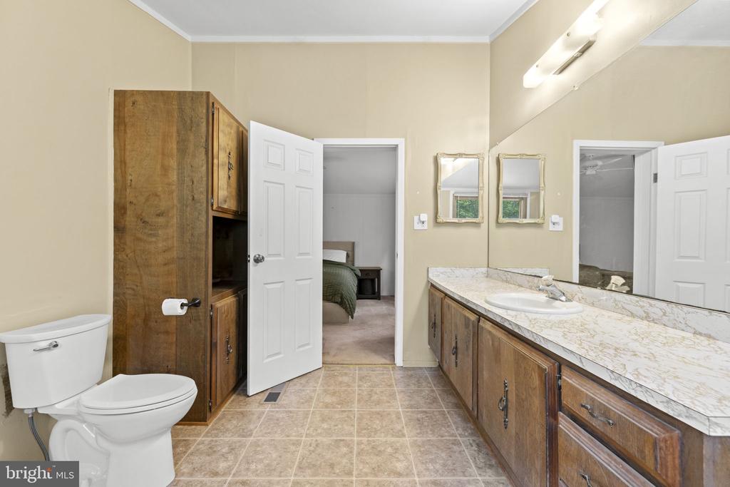 9448 GREEN RD, MIDLAND, Virginia 22728, 4 Bedrooms Bedrooms, ,2 BathroomsBathrooms,Residential,9448 GREEN RD,VAFQ2022712 MLS # VAFQ2022712 9448 GREEN RD, MIDLAND, Virginia 22728, 4 Bedrooms Bedrooms, ,2 BathroomsBathrooms,Residential,9448 GREEN RD,VAFQ2022712 MLS # VAFQ2022712