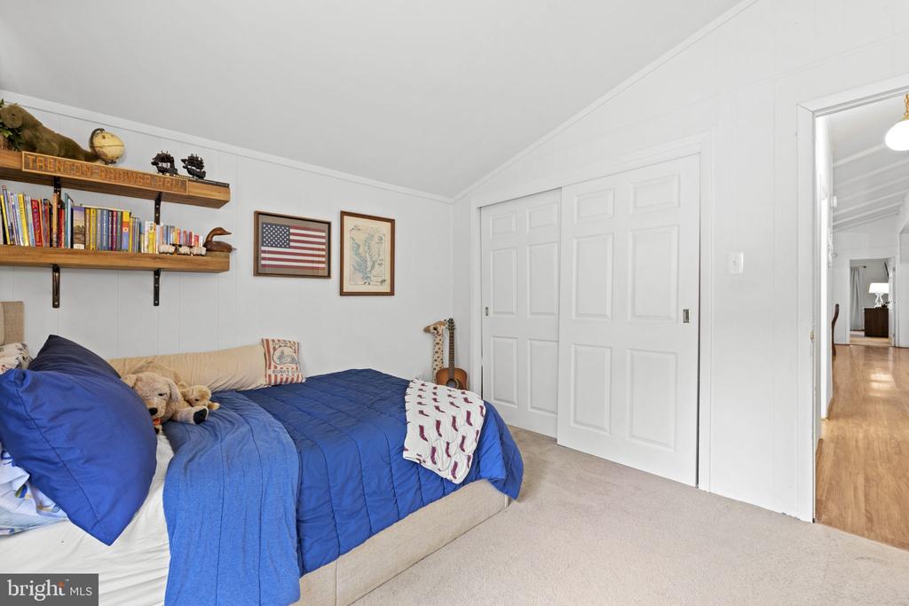 9448 GREEN RD, MIDLAND, Virginia 22728, 4 Bedrooms Bedrooms, ,2 BathroomsBathrooms,Residential,9448 GREEN RD,VAFQ2022712 MLS # VAFQ2022712 9448 GREEN RD, MIDLAND, Virginia 22728, 4 Bedrooms Bedrooms, ,2 BathroomsBathrooms,Residential,9448 GREEN RD,VAFQ2022712 MLS # VAFQ2022712