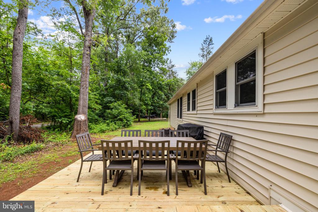 9448 GREEN RD, MIDLAND, Virginia 22728, 4 Bedrooms Bedrooms, ,2 BathroomsBathrooms,Residential,9448 GREEN RD,VAFQ2022712 MLS # VAFQ2022712 9448 GREEN RD, MIDLAND, Virginia 22728, 4 Bedrooms Bedrooms, ,2 BathroomsBathrooms,Residential,9448 GREEN RD,VAFQ2022712 MLS # VAFQ2022712