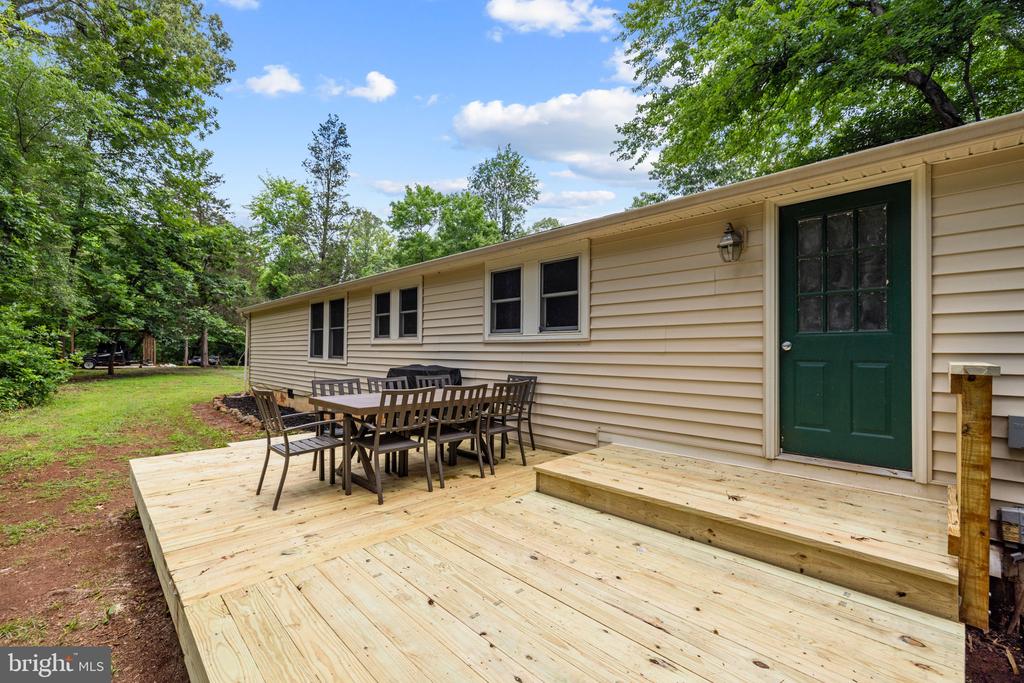 9448 GREEN RD, MIDLAND, Virginia 22728, 4 Bedrooms Bedrooms, ,2 BathroomsBathrooms,Residential,9448 GREEN RD,VAFQ2022712 MLS # VAFQ2022712 9448 GREEN RD, MIDLAND, Virginia 22728, 4 Bedrooms Bedrooms, ,2 BathroomsBathrooms,Residential,9448 GREEN RD,VAFQ2022712 MLS # VAFQ2022712