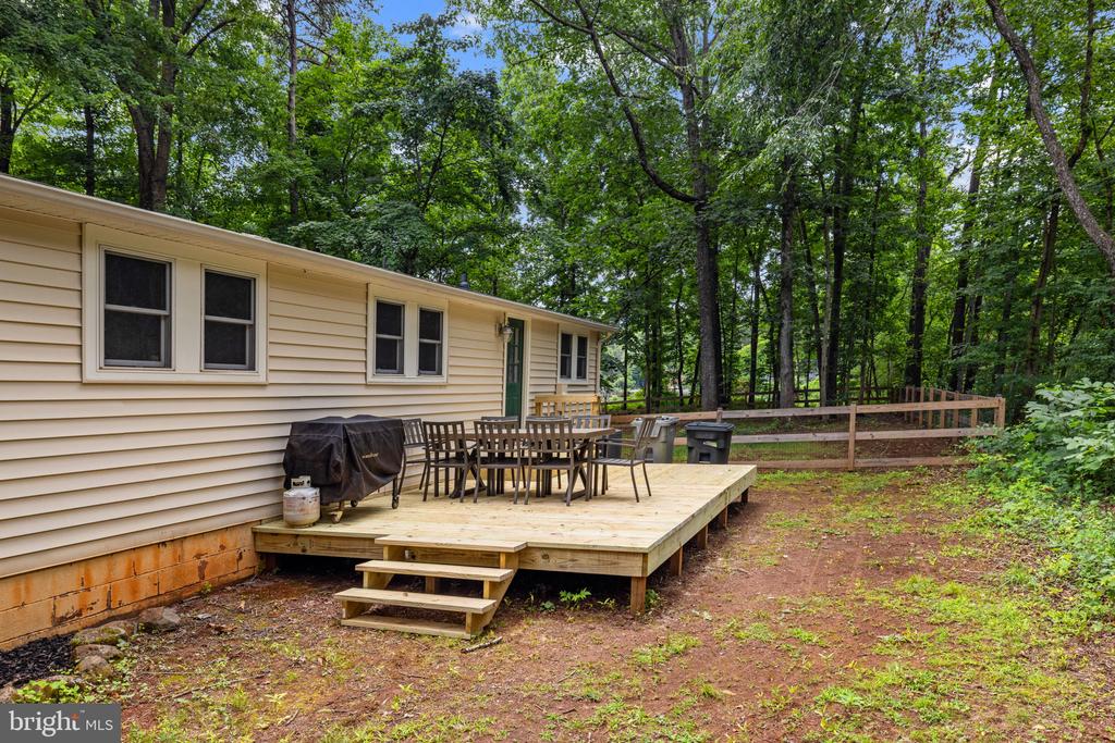 9448 GREEN RD, MIDLAND, Virginia 22728, 4 Bedrooms Bedrooms, ,2 BathroomsBathrooms,Residential,9448 GREEN RD,VAFQ2022712 MLS # VAFQ2022712 9448 GREEN RD, MIDLAND, Virginia 22728, 4 Bedrooms Bedrooms, ,2 BathroomsBathrooms,Residential,9448 GREEN RD,VAFQ2022712 MLS # VAFQ2022712