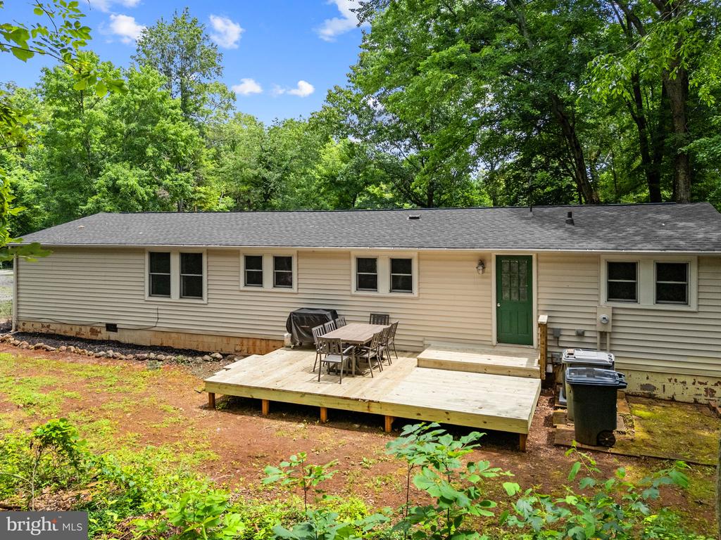 9448 GREEN RD, MIDLAND, Virginia 22728, 4 Bedrooms Bedrooms, ,2 BathroomsBathrooms,Residential,9448 GREEN RD,VAFQ2022712 MLS # VAFQ2022712 9448 GREEN RD, MIDLAND, Virginia 22728, 4 Bedrooms Bedrooms, ,2 BathroomsBathrooms,Residential,9448 GREEN RD,VAFQ2022712 MLS # VAFQ2022712