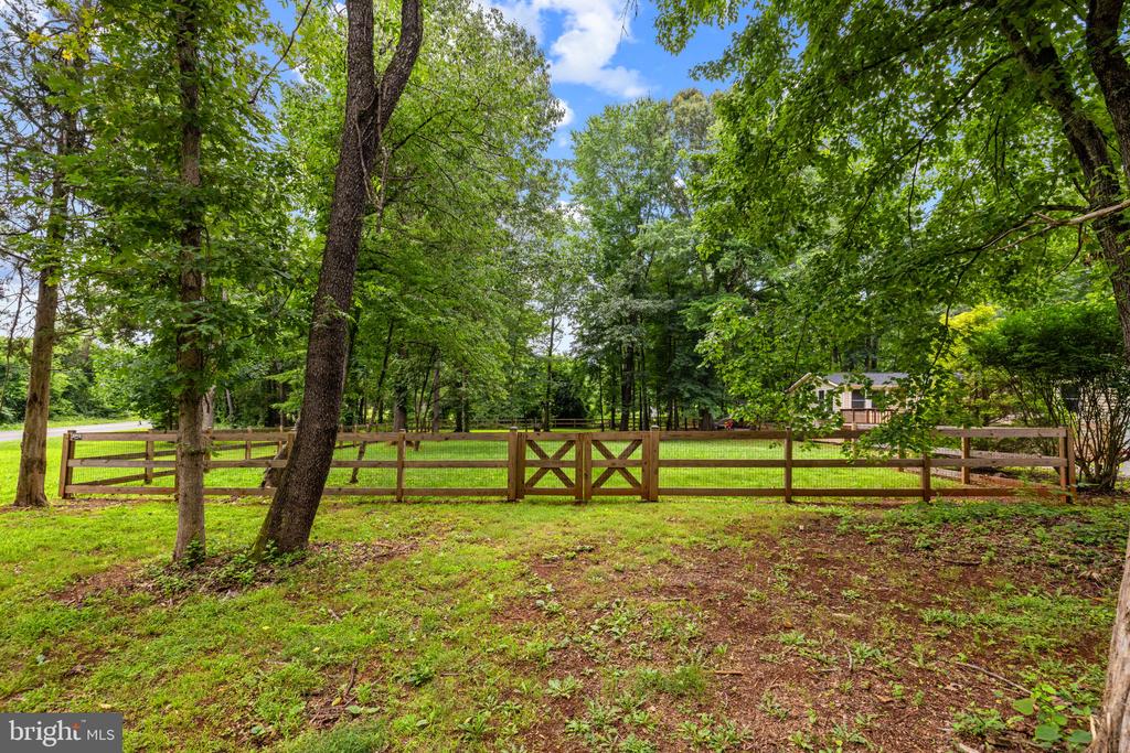 9448 GREEN RD, MIDLAND, Virginia 22728, 4 Bedrooms Bedrooms, ,2 BathroomsBathrooms,Residential,9448 GREEN RD,VAFQ2022712 MLS # VAFQ2022712 9448 GREEN RD, MIDLAND, Virginia 22728, 4 Bedrooms Bedrooms, ,2 BathroomsBathrooms,Residential,9448 GREEN RD,VAFQ2022712 MLS # VAFQ2022712