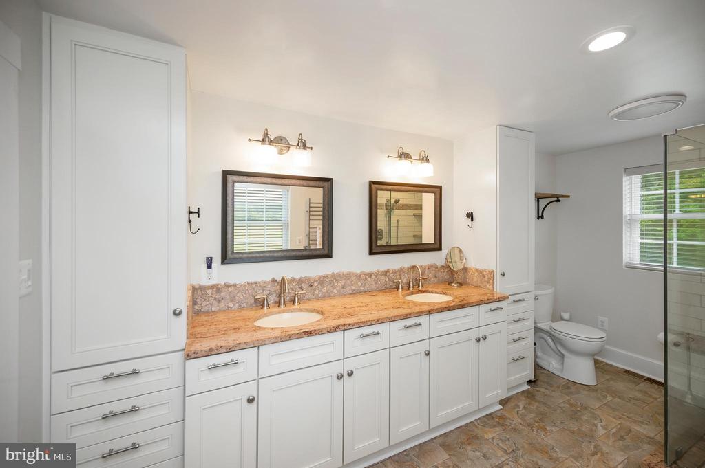 11119 LEES MILL RD, REMINGTON, Virginia 22734, 3 Bedrooms Bedrooms, ,2 BathroomsBathrooms,Residential,11119 LEES MILL RD,VAFQ2022820 MLS # VAFQ2022820 11119 LEES MILL RD, REMINGTON, Virginia 22734, 3 Bedrooms Bedrooms, ,2 BathroomsBathrooms,Residential,11119 LEES MILL RD,VAFQ2022820 MLS # VAFQ2022820