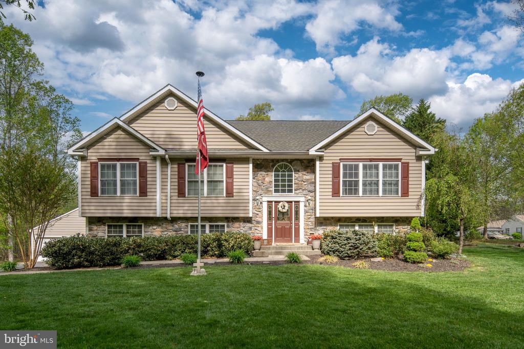 6814 TUPELO DR, SPOTSYLVANIA, Virginia 22551, 5 Bedrooms Bedrooms, ,3 BathroomsBathrooms,Residential,6814 TUPELO DR,VASP2043370 MLS # VASP2043370 6814 TUPELO DR, SPOTSYLVANIA, Virginia 22551, 5 Bedrooms Bedrooms, ,3 BathroomsBathrooms,Residential,6814 TUPELO DR,VASP2043370 MLS # VASP2043370