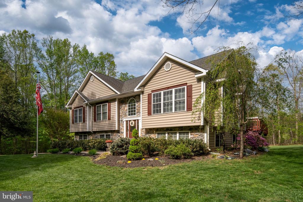 6814 TUPELO DR, SPOTSYLVANIA, Virginia 22551, 5 Bedrooms Bedrooms, ,3 BathroomsBathrooms,Residential,6814 TUPELO DR,VASP2043370 MLS # VASP2043370 6814 TUPELO DR, SPOTSYLVANIA, Virginia 22551, 5 Bedrooms Bedrooms, ,3 BathroomsBathrooms,Residential,6814 TUPELO DR,VASP2043370 MLS # VASP2043370