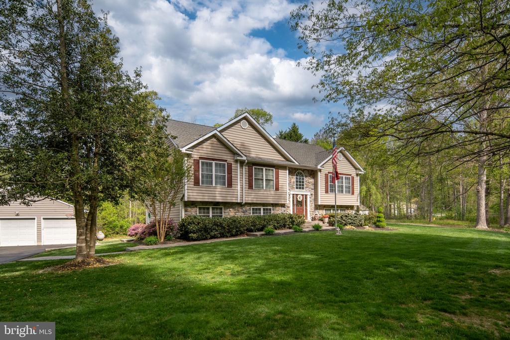 6814 TUPELO DR, SPOTSYLVANIA, Virginia 22551, 5 Bedrooms Bedrooms, ,3 BathroomsBathrooms,Residential,6814 TUPELO DR,VASP2043370 MLS # VASP2043370 6814 TUPELO DR, SPOTSYLVANIA, Virginia 22551, 5 Bedrooms Bedrooms, ,3 BathroomsBathrooms,Residential,6814 TUPELO DR,VASP2043370 MLS # VASP2043370