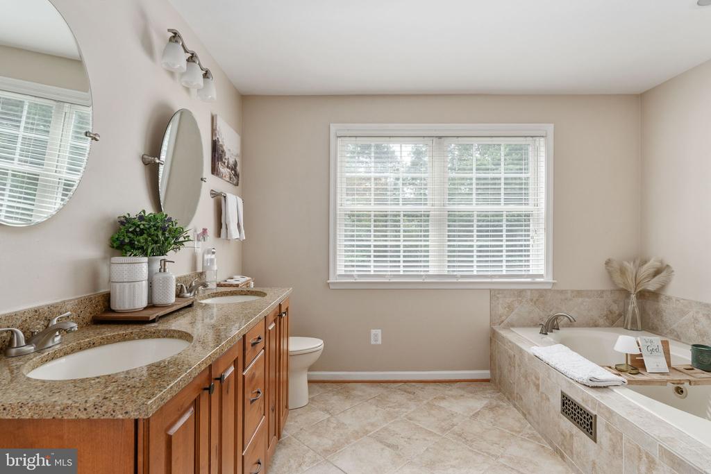 6814 TUPELO DR, SPOTSYLVANIA, Virginia 22551, 5 Bedrooms Bedrooms, ,3 BathroomsBathrooms,Residential,6814 TUPELO DR,VASP2043370 MLS # VASP2043370 6814 TUPELO DR, SPOTSYLVANIA, Virginia 22551, 5 Bedrooms Bedrooms, ,3 BathroomsBathrooms,Residential,6814 TUPELO DR,VASP2043370 MLS # VASP2043370