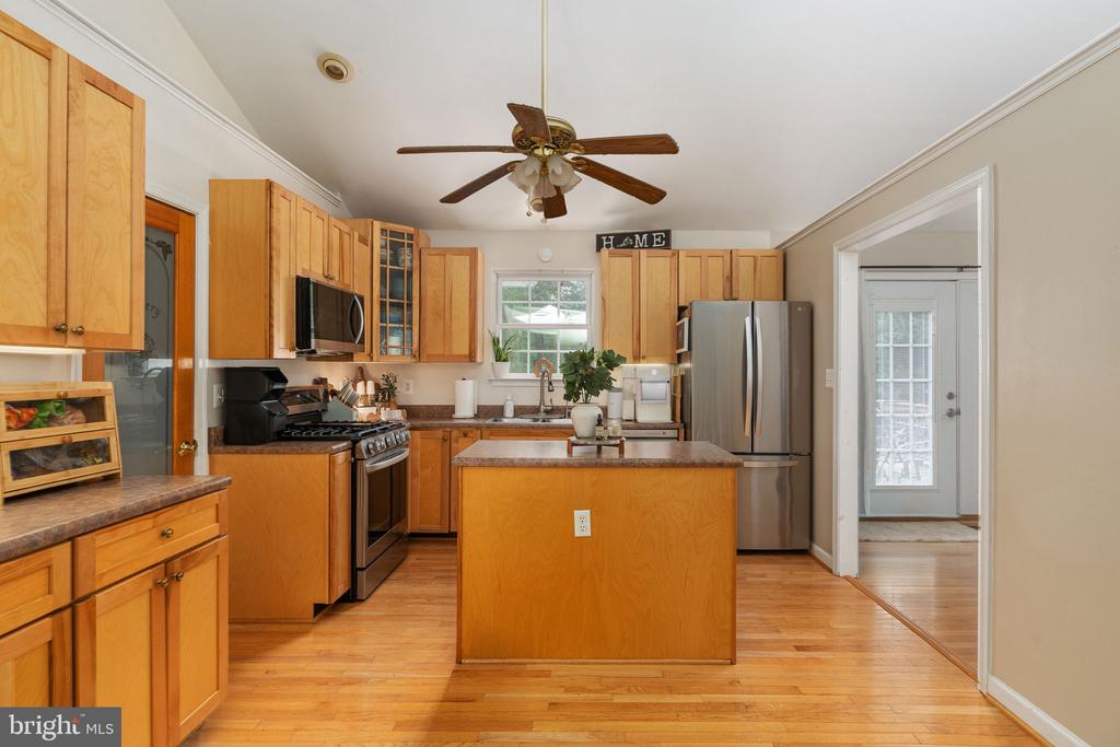 6814 TUPELO DR, SPOTSYLVANIA, Virginia 22551, 5 Bedrooms Bedrooms, ,3 BathroomsBathrooms,Residential,6814 TUPELO DR,VASP2043370 MLS # VASP2043370 6814 TUPELO DR, SPOTSYLVANIA, Virginia 22551, 5 Bedrooms Bedrooms, ,3 BathroomsBathrooms,Residential,6814 TUPELO DR,VASP2043370 MLS # VASP2043370