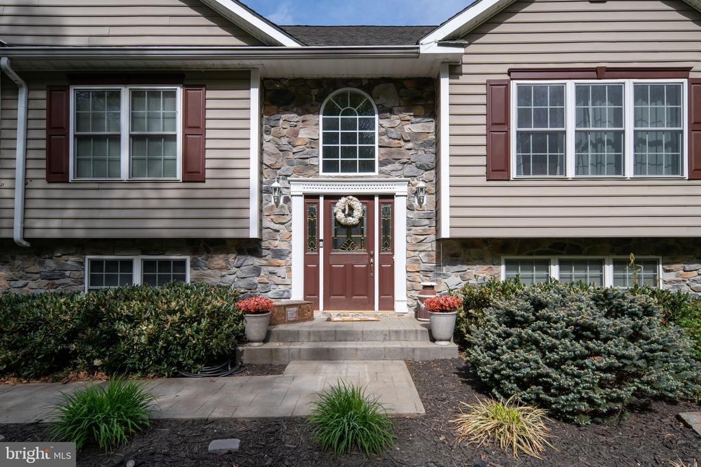 6814 TUPELO DR, SPOTSYLVANIA, Virginia 22551, 5 Bedrooms Bedrooms, ,3 BathroomsBathrooms,Residential,6814 TUPELO DR,VASP2043370 MLS # VASP2043370 6814 TUPELO DR, SPOTSYLVANIA, Virginia 22551, 5 Bedrooms Bedrooms, ,3 BathroomsBathrooms,Residential,6814 TUPELO DR,VASP2043370 MLS # VASP2043370