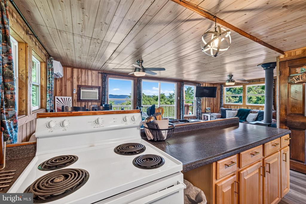 707 OVERLOOK DR, RILEYVILLE, Virginia 22650, 3 Bedrooms Bedrooms, ,2 BathroomsBathrooms,Residential,707 OVERLOOK DR,VAPA2006562 MLS # VAPA2006562