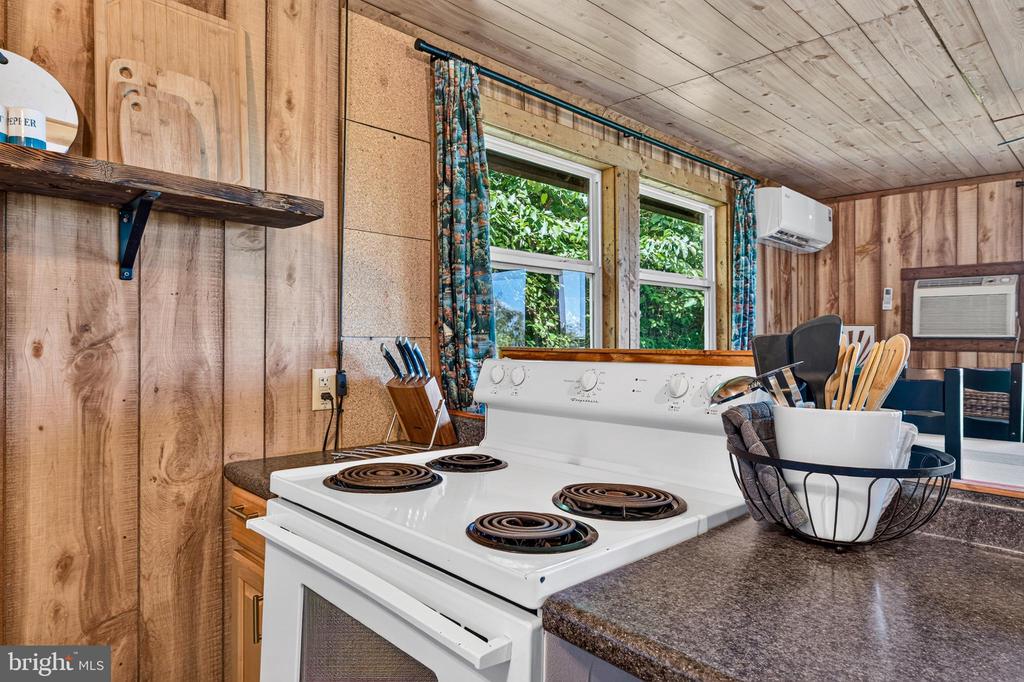707 OVERLOOK DR, RILEYVILLE, Virginia 22650, 3 Bedrooms Bedrooms, ,2 BathroomsBathrooms,Residential,707 OVERLOOK DR,VAPA2006562 MLS # VAPA2006562