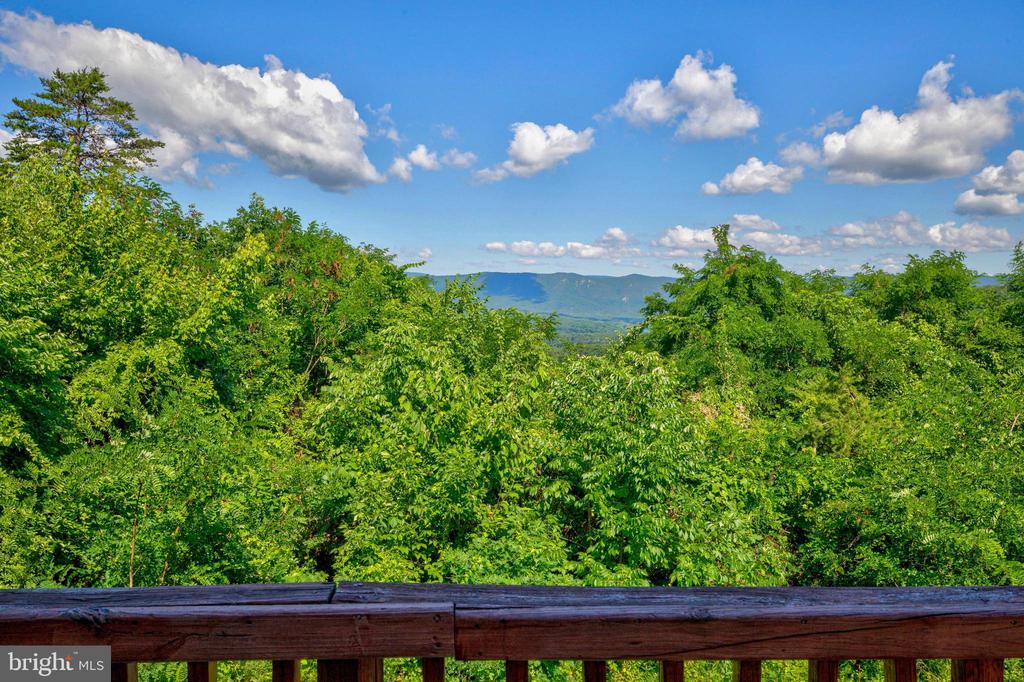 707 OVERLOOK DR, RILEYVILLE, Virginia 22650, 3 Bedrooms Bedrooms, ,2 BathroomsBathrooms,Residential,707 OVERLOOK DR,VAPA2006562 MLS # VAPA2006562