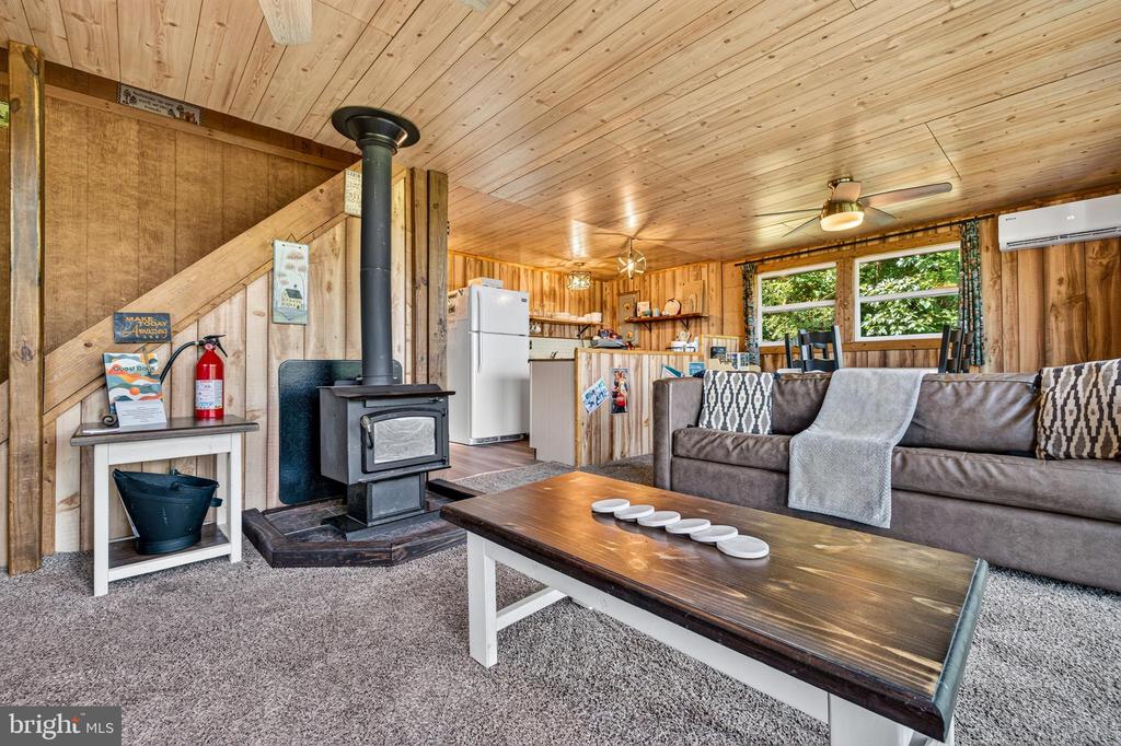 707 OVERLOOK DR, RILEYVILLE, Virginia 22650, 3 Bedrooms Bedrooms, ,2 BathroomsBathrooms,Residential,707 OVERLOOK DR,VAPA2006562 MLS # VAPA2006562
