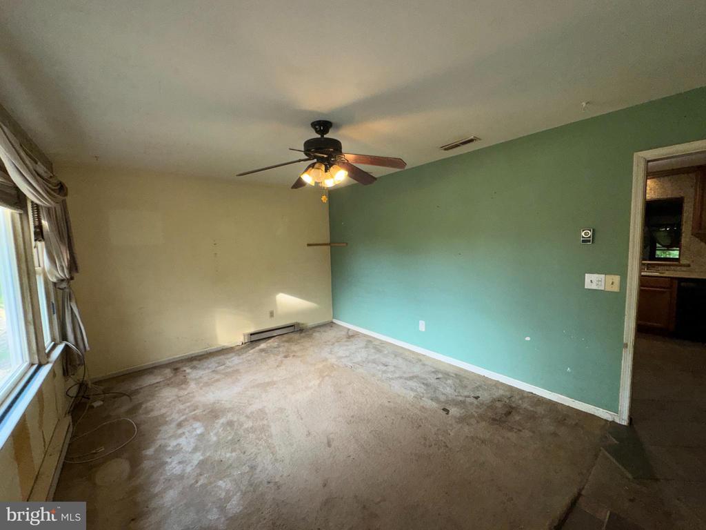 5504 BURR HILL RD, RHOADESVILLE, Virginia 22542, 3 Bedrooms Bedrooms, ,2 BathroomsBathrooms,Residential,5504 BURR HILL RD,VAOR2014624 MLS # VAOR2014624 5504 BURR HILL RD, RHOADESVILLE, Virginia 22542, 3 Bedrooms Bedrooms, ,2 BathroomsBathrooms,Residential,5504 BURR HILL RD,VAOR2014624 MLS # VAOR2014624