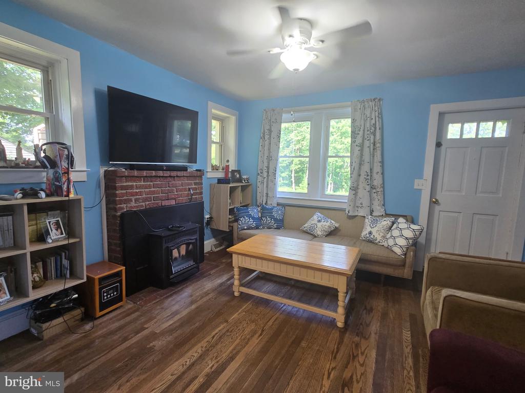 7720 COURTHOUSE RD, SPOTSYLVANIA, Virginia 22551, 3 Bedrooms Bedrooms, ,1 BathroomBathrooms,Residential,7720 COURTHOUSE RD,VASP2043392 MLS # VASP2043392