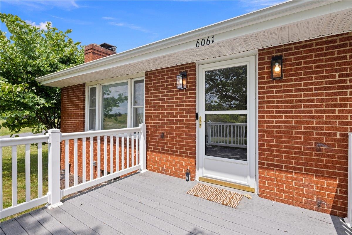 6061 OAK SHADE RD, ROCKINGHAM, Virginia 22801, 3 Bedrooms Bedrooms, ,1 BathroomBathrooms,Residential,6061 OAK SHADE RD,678995 MLS # 678995