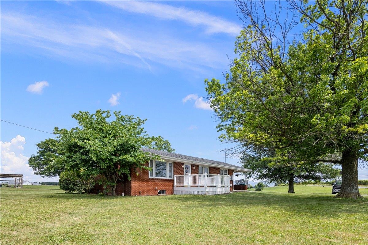 6061 OAK SHADE RD, ROCKINGHAM, Virginia 22801, 3 Bedrooms Bedrooms, ,1 BathroomBathrooms,Residential,6061 OAK SHADE RD,678995 MLS # 678995