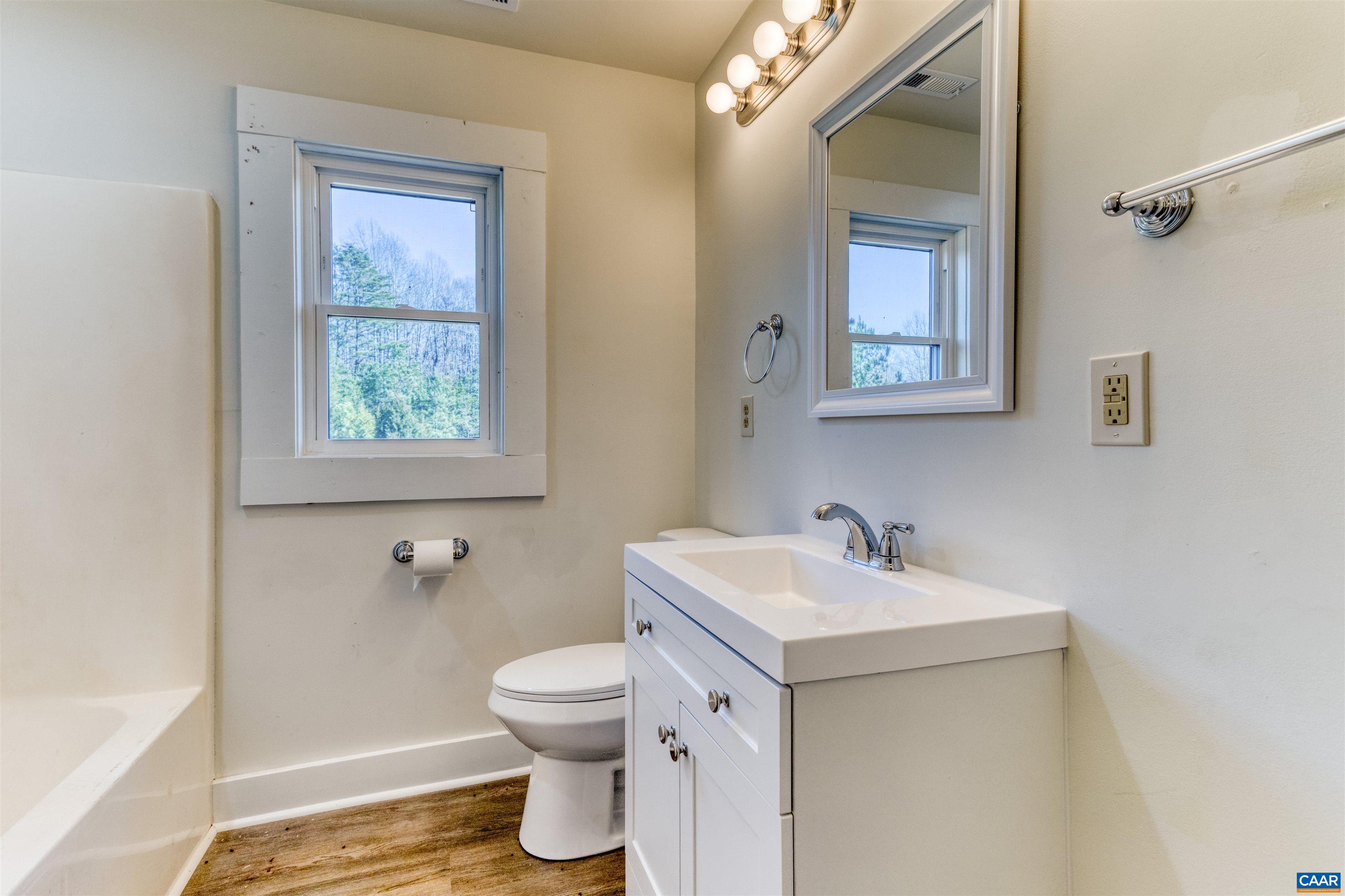 2911 JAMES RIVER RD, HOWARDSVILLE, Virginia 24562, 3 Bedrooms Bedrooms, ,3 BathroomsBathrooms,Residential,2911 JAMES RIVER RD,679020 MLS # 679020 2911 JAMES RIVER RD, HOWARDSVILLE, Virginia 24562, 3 Bedrooms Bedrooms, ,3 BathroomsBathrooms,Residential,2911 JAMES RIVER RD,679020 MLS # 679020