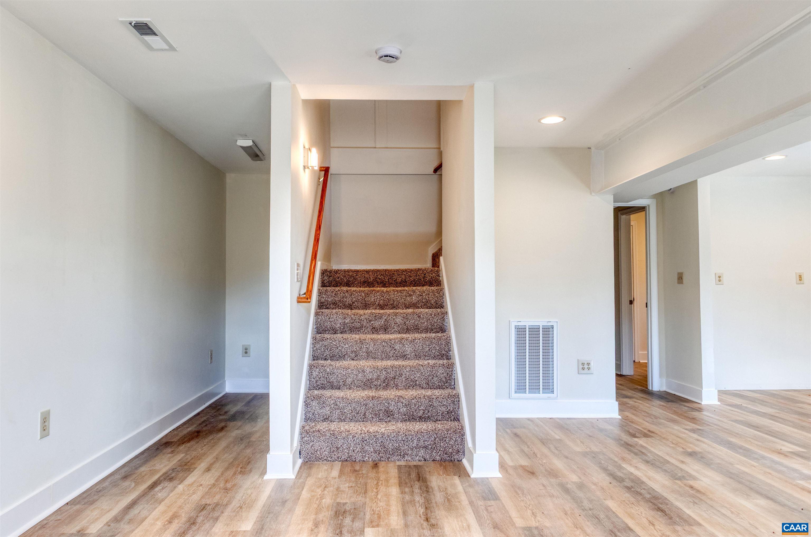 2911 JAMES RIVER RD, HOWARDSVILLE, Virginia 24562, 3 Bedrooms Bedrooms, ,3 BathroomsBathrooms,Residential,2911 JAMES RIVER RD,679020 MLS # 679020 2911 JAMES RIVER RD, HOWARDSVILLE, Virginia 24562, 3 Bedrooms Bedrooms, ,3 BathroomsBathrooms,Residential,2911 JAMES RIVER RD,679020 MLS # 679020