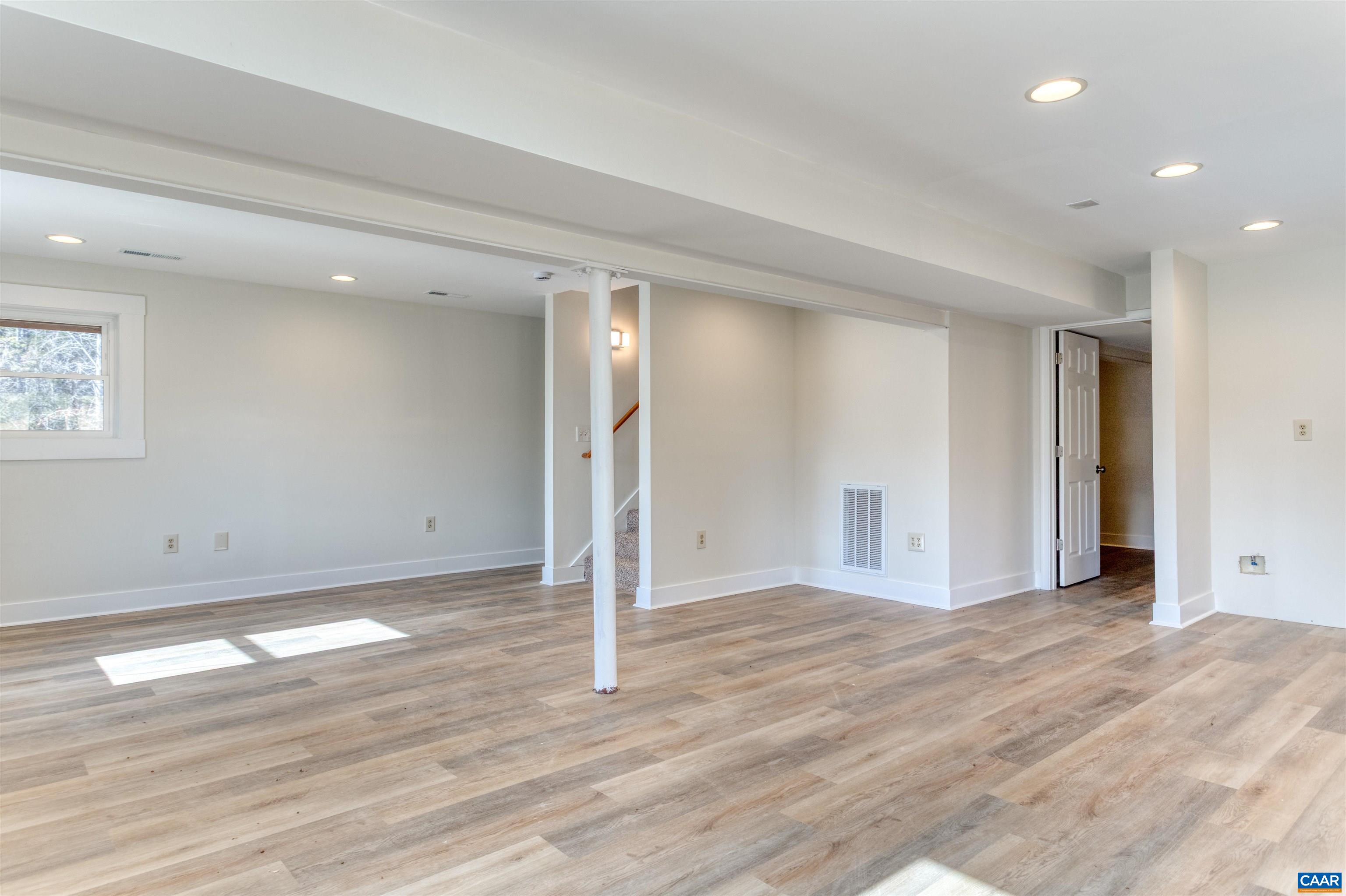2911 JAMES RIVER RD, HOWARDSVILLE, Virginia 24562, 3 Bedrooms Bedrooms, ,3 BathroomsBathrooms,Residential,2911 JAMES RIVER RD,679020 MLS # 679020 2911 JAMES RIVER RD, HOWARDSVILLE, Virginia 24562, 3 Bedrooms Bedrooms, ,3 BathroomsBathrooms,Residential,2911 JAMES RIVER RD,679020 MLS # 679020