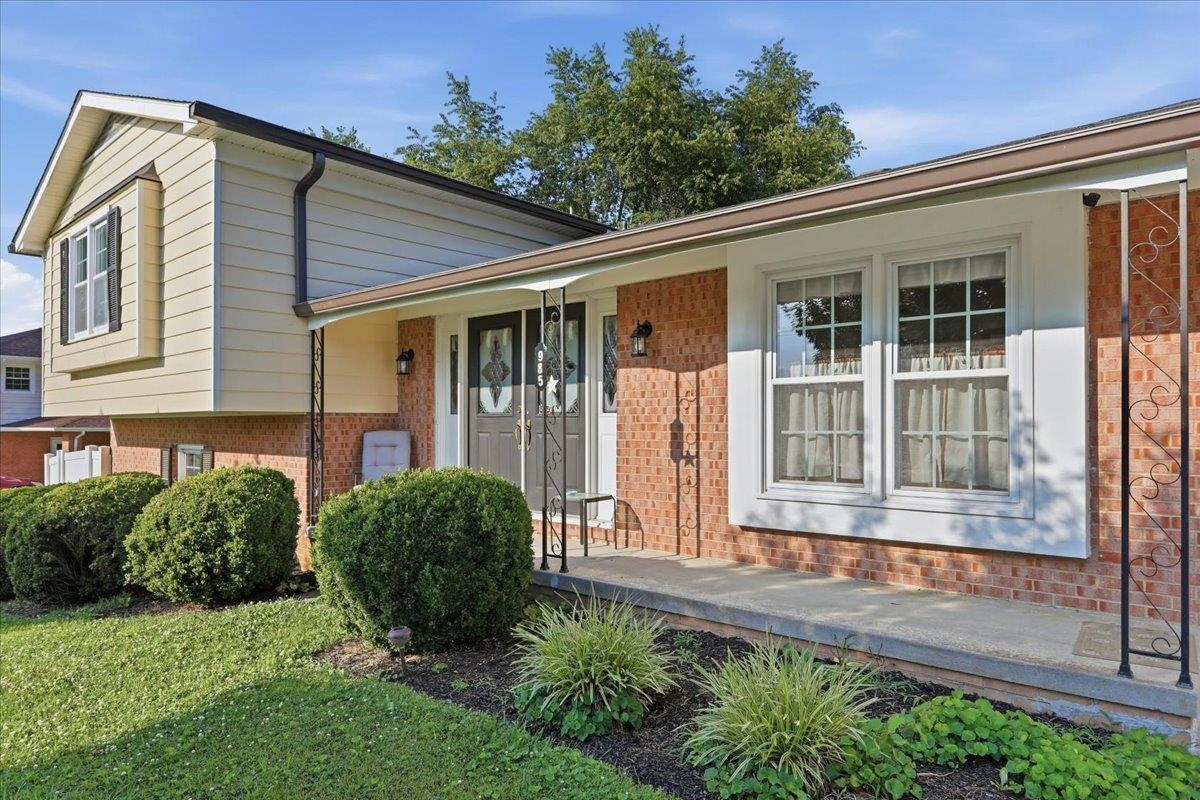 985 S MARSHALL ST, FRONT ROYAL, Virginia 22630, 3 Bedrooms Bedrooms, ,2 BathroomsBathrooms,Residential,985 S MARSHALL ST,679024 MLS # 679024