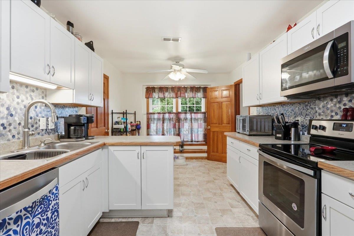 985 S MARSHALL ST, FRONT ROYAL, Virginia 22630, 3 Bedrooms Bedrooms, ,2 BathroomsBathrooms,Residential,985 S MARSHALL ST,679024 MLS # 679024