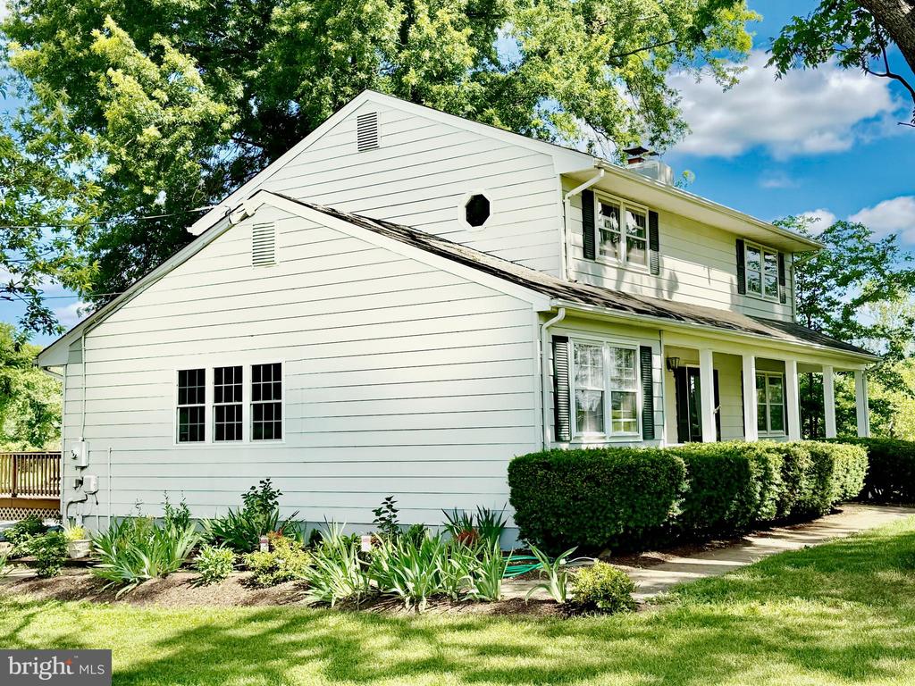 9248 SPRINGS RD, WARRENTON, Virginia 20186, 3 Bedrooms Bedrooms, ,2 BathroomsBathrooms,Residential,9248 SPRINGS RD,VAFQ2020650 MLS # VAFQ2020650 9248 SPRINGS RD, WARRENTON, Virginia 20186, 3 Bedrooms Bedrooms, ,2 BathroomsBathrooms,Residential,9248 SPRINGS RD,VAFQ2020650 MLS # VAFQ2020650