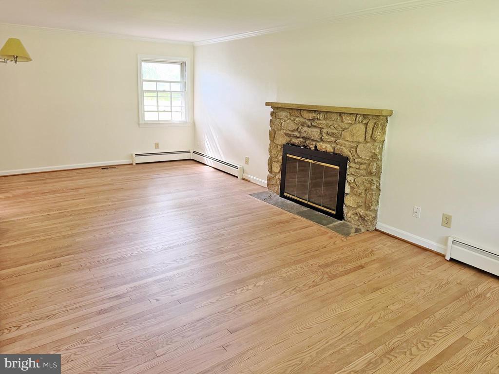 9248 SPRINGS RD, WARRENTON, Virginia 20186, 3 Bedrooms Bedrooms, ,2 BathroomsBathrooms,Residential,9248 SPRINGS RD,VAFQ2020650 MLS # VAFQ2020650 9248 SPRINGS RD, WARRENTON, Virginia 20186, 3 Bedrooms Bedrooms, ,2 BathroomsBathrooms,Residential,9248 SPRINGS RD,VAFQ2020650 MLS # VAFQ2020650