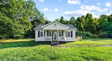 10510 WHITE STREET CT, FREDERICKSBURG, Virginia 22408, 3 Bedrooms Bedrooms, ,1 BathroomBathrooms,Residential,10510 WHITE STREET CT,VASP2042930 MLS # VASP2042930