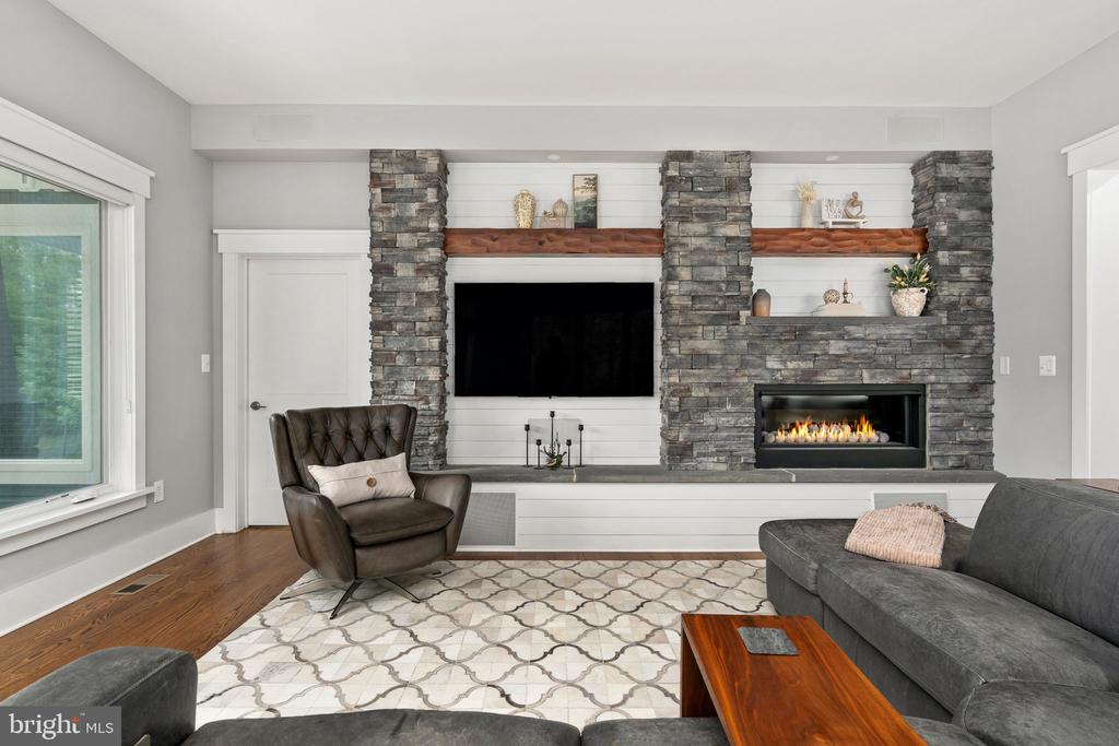 6912 BARCLAY DR, FREDERICKSBURG, Virginia 22407, 5 Bedrooms Bedrooms, ,5 BathroomsBathrooms,Residential,6912 BARCLAY DR,VASP2042998 MLS # VASP2042998