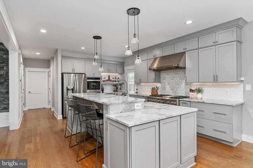 6912 BARCLAY DR, FREDERICKSBURG, Virginia 22407, 5 Bedrooms Bedrooms, ,5 BathroomsBathrooms,Residential,6912 BARCLAY DR,VASP2042998 MLS # VASP2042998