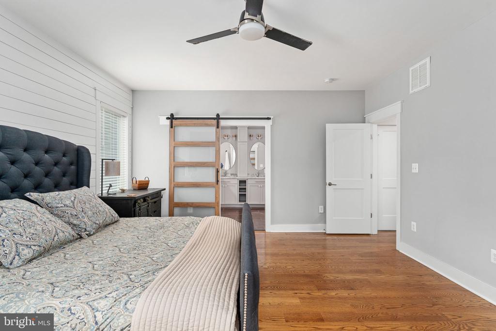 6912 BARCLAY DR, FREDERICKSBURG, Virginia 22407, 5 Bedrooms Bedrooms, ,5 BathroomsBathrooms,Residential,6912 BARCLAY DR,VASP2042998 MLS # VASP2042998