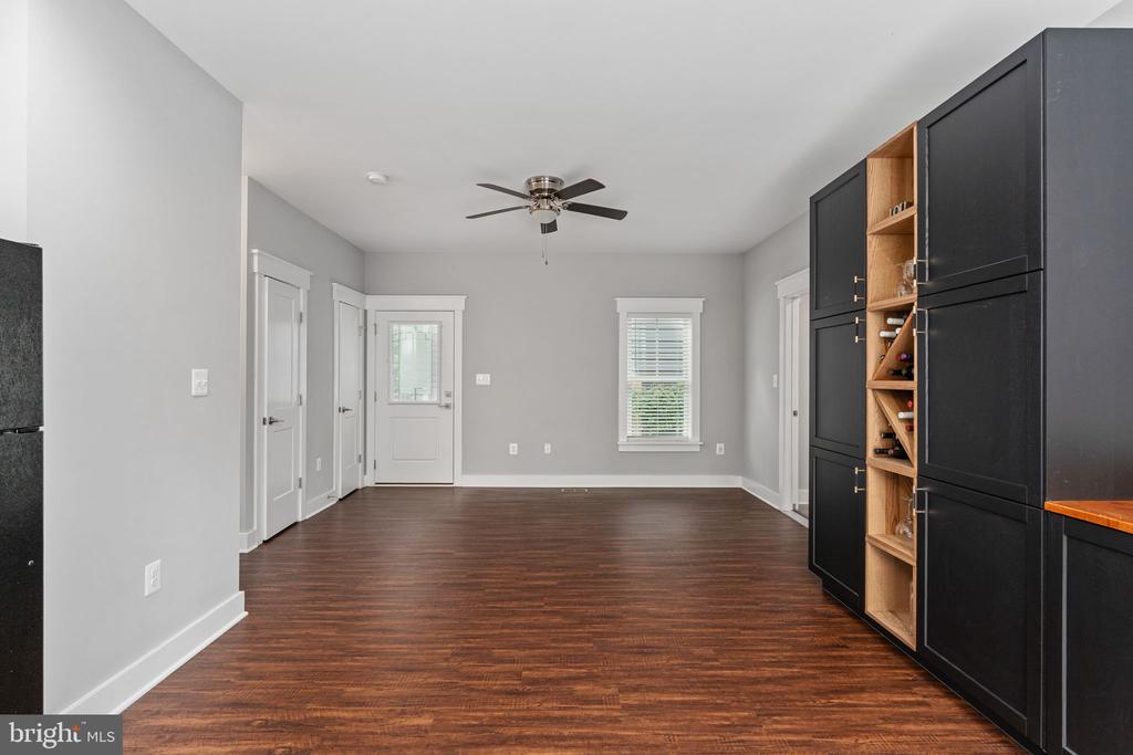 6912 BARCLAY DR, FREDERICKSBURG, Virginia 22407, 5 Bedrooms Bedrooms, ,5 BathroomsBathrooms,Residential,6912 BARCLAY DR,VASP2042998 MLS # VASP2042998