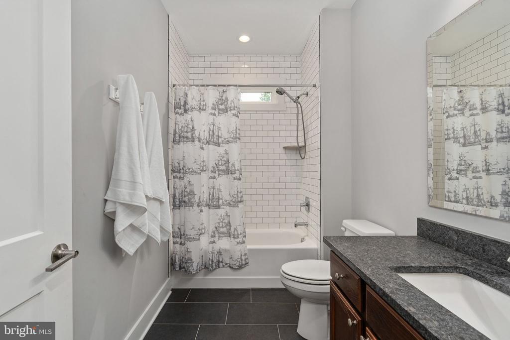6912 BARCLAY DR, FREDERICKSBURG, Virginia 22407, 5 Bedrooms Bedrooms, ,5 BathroomsBathrooms,Residential,6912 BARCLAY DR,VASP2042998 MLS # VASP2042998