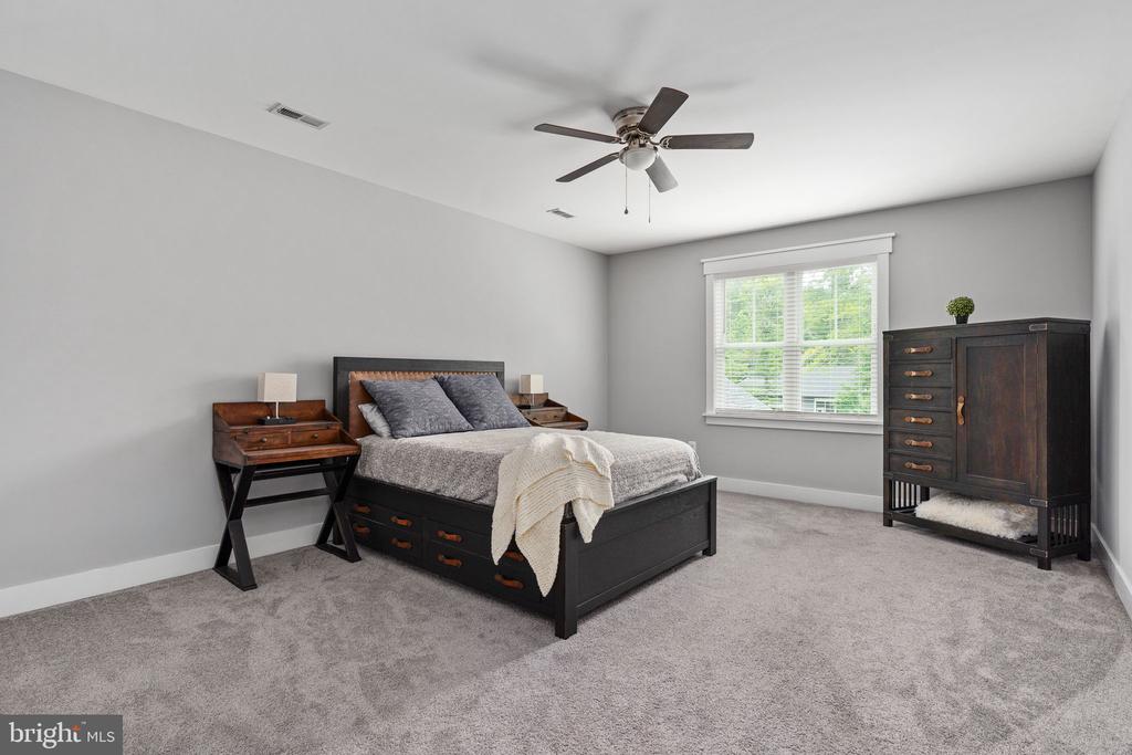 6912 BARCLAY DR, FREDERICKSBURG, Virginia 22407, 5 Bedrooms Bedrooms, ,5 BathroomsBathrooms,Residential,6912 BARCLAY DR,VASP2042998 MLS # VASP2042998