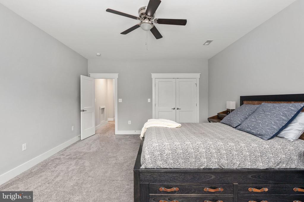 6912 BARCLAY DR, FREDERICKSBURG, Virginia 22407, 5 Bedrooms Bedrooms, ,5 BathroomsBathrooms,Residential,6912 BARCLAY DR,VASP2042998 MLS # VASP2042998
