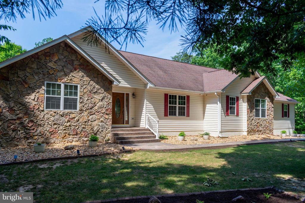 4602 MAGNOLIA HARBOUR DR, SPOTSYLVANIA, Virginia 22551, 3 Bedrooms Bedrooms, ,2 BathroomsBathrooms,Residential,4602 MAGNOLIA HARBOUR DR,VASP2043158 MLS # VASP2043158 4602 MAGNOLIA HARBOUR DR, SPOTSYLVANIA, Virginia 22551, 3 Bedrooms Bedrooms, ,2 BathroomsBathrooms,Residential,4602 MAGNOLIA HARBOUR DR,VASP2043158 MLS # VASP2043158