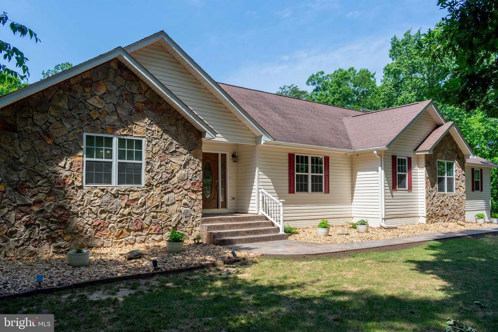 4602 MAGNOLIA HARBOUR DR, SPOTSYLVANIA, Virginia 22551, 3 Bedrooms Bedrooms, ,2 BathroomsBathrooms,Residential,4602 MAGNOLIA HARBOUR DR,VASP2043158 MLS # VASP2043158 4602 MAGNOLIA HARBOUR DR, SPOTSYLVANIA, Virginia 22551, 3 Bedrooms Bedrooms, ,2 BathroomsBathrooms,Residential,4602 MAGNOLIA HARBOUR DR,VASP2043158 MLS # VASP2043158