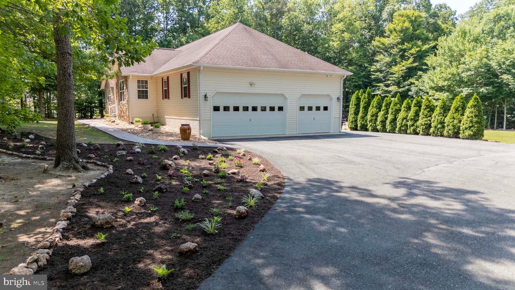 4602 MAGNOLIA HARBOUR DR, SPOTSYLVANIA, Virginia 22551, 3 Bedrooms Bedrooms, ,2 BathroomsBathrooms,Residential,4602 MAGNOLIA HARBOUR DR,VASP2043158 MLS # VASP2043158 4602 MAGNOLIA HARBOUR DR, SPOTSYLVANIA, Virginia 22551, 3 Bedrooms Bedrooms, ,2 BathroomsBathrooms,Residential,4602 MAGNOLIA HARBOUR DR,VASP2043158 MLS # VASP2043158