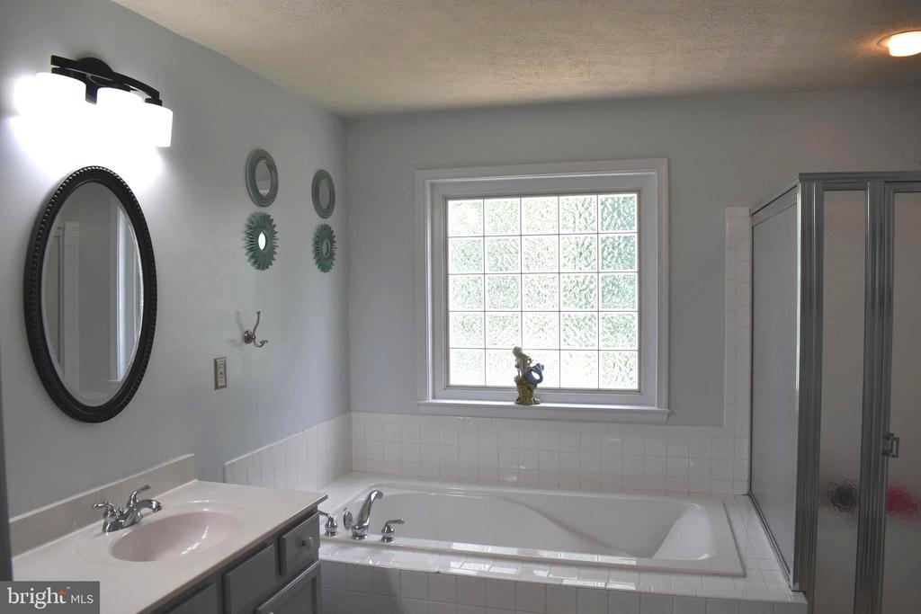 4016 DERBYSHIRE LN, FREDERICKSBURG, Virginia 22408, 5 Bedrooms Bedrooms, ,3 BathroomsBathrooms,Residential,4016 DERBYSHIRE LN,VASP2043266 MLS # VASP2043266 4016 DERBYSHIRE LN, FREDERICKSBURG, Virginia 22408, 5 Bedrooms Bedrooms, ,3 BathroomsBathrooms,Residential,4016 DERBYSHIRE LN,VASP2043266 MLS # VASP2043266