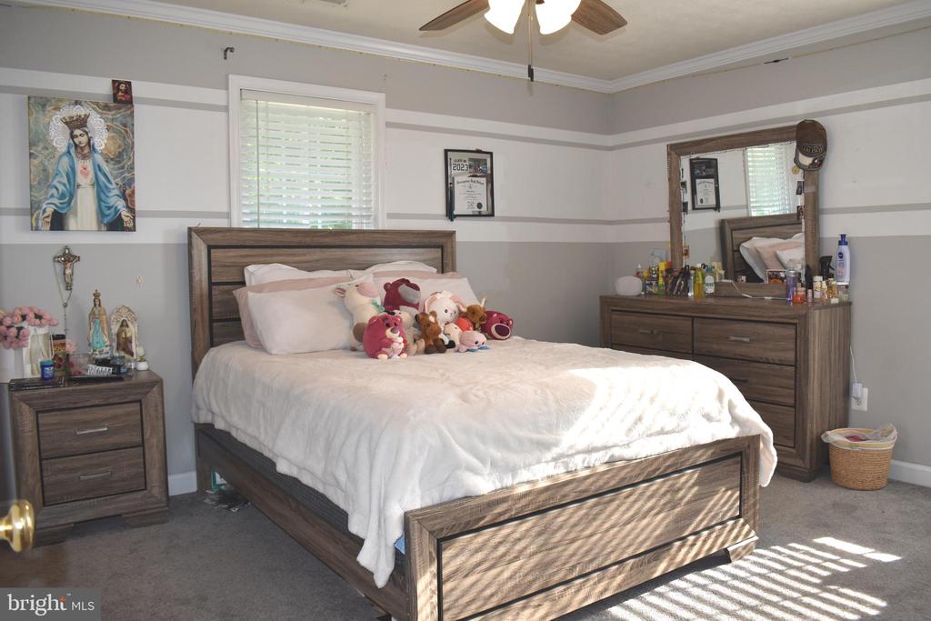 4016 DERBYSHIRE LN, FREDERICKSBURG, Virginia 22408, 5 Bedrooms Bedrooms, ,3 BathroomsBathrooms,Residential,4016 DERBYSHIRE LN,VASP2043266 MLS # VASP2043266 4016 DERBYSHIRE LN, FREDERICKSBURG, Virginia 22408, 5 Bedrooms Bedrooms, ,3 BathroomsBathrooms,Residential,4016 DERBYSHIRE LN,VASP2043266 MLS # VASP2043266