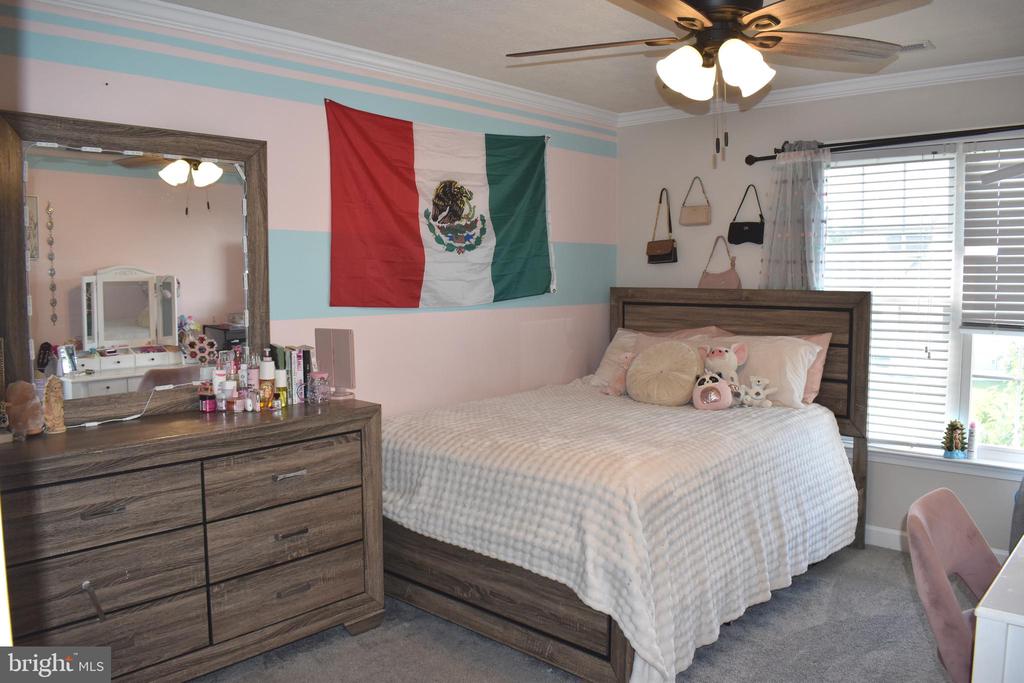 4016 DERBYSHIRE LN, FREDERICKSBURG, Virginia 22408, 5 Bedrooms Bedrooms, ,3 BathroomsBathrooms,Residential,4016 DERBYSHIRE LN,VASP2043266 MLS # VASP2043266 4016 DERBYSHIRE LN, FREDERICKSBURG, Virginia 22408, 5 Bedrooms Bedrooms, ,3 BathroomsBathrooms,Residential,4016 DERBYSHIRE LN,VASP2043266 MLS # VASP2043266