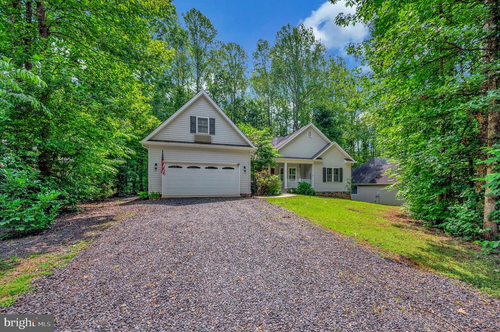 106 CLOVERHILL CT, LOCUST GROVE, Virginia 22508, 4 Bedrooms Bedrooms, ,2 BathroomsBathrooms,Residential,106 CLOVERHILL CT,VAOR2014504 MLS # VAOR2014504 106 CLOVERHILL CT, LOCUST GROVE, Virginia 22508, 4 Bedrooms Bedrooms, ,2 BathroomsBathrooms,Residential,106 CLOVERHILL CT,VAOR2014504 MLS # VAOR2014504