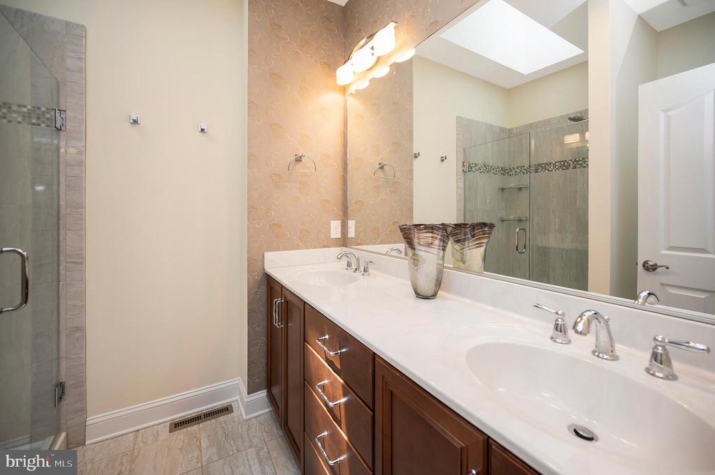 106 CLOVERHILL CT, LOCUST GROVE, Virginia 22508, 4 Bedrooms Bedrooms, ,2 BathroomsBathrooms,Residential,106 CLOVERHILL CT,VAOR2014504 MLS # VAOR2014504 106 CLOVERHILL CT, LOCUST GROVE, Virginia 22508, 4 Bedrooms Bedrooms, ,2 BathroomsBathrooms,Residential,106 CLOVERHILL CT,VAOR2014504 MLS # VAOR2014504