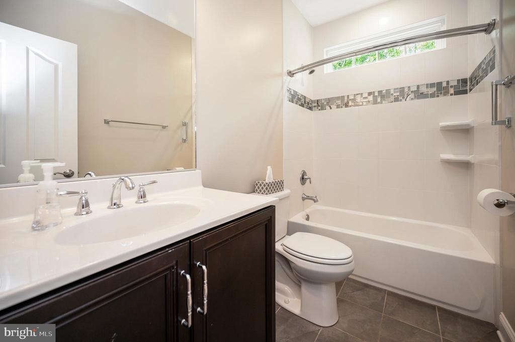 106 CLOVERHILL CT, LOCUST GROVE, Virginia 22508, 4 Bedrooms Bedrooms, ,2 BathroomsBathrooms,Residential,106 CLOVERHILL CT,VAOR2014504 MLS # VAOR2014504 106 CLOVERHILL CT, LOCUST GROVE, Virginia 22508, 4 Bedrooms Bedrooms, ,2 BathroomsBathrooms,Residential,106 CLOVERHILL CT,VAOR2014504 MLS # VAOR2014504