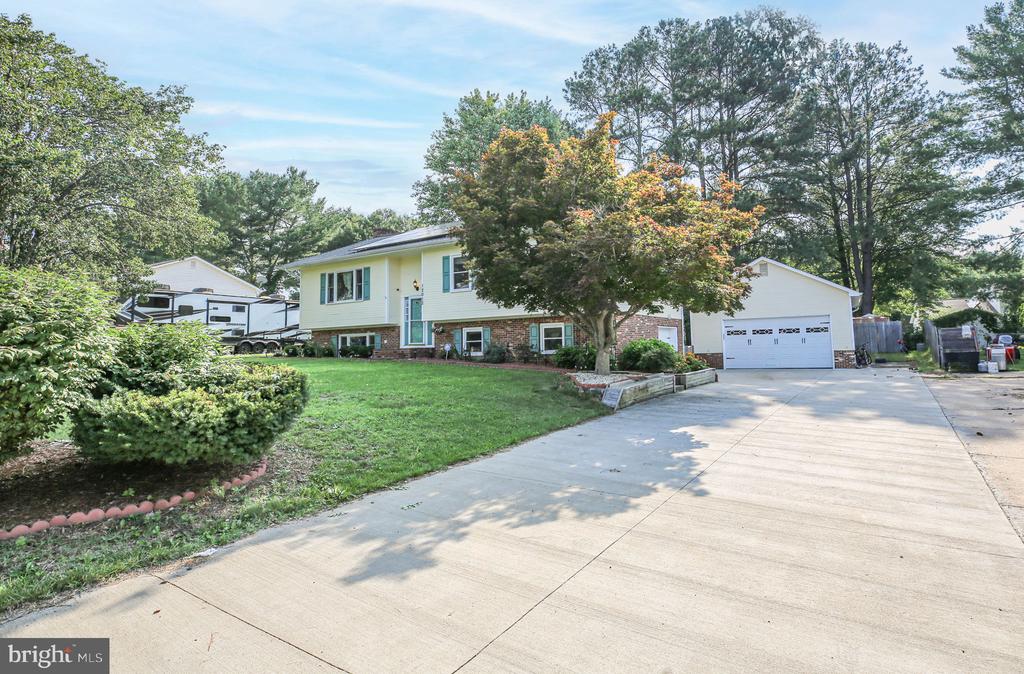 12012 GRANTWOOD DR, FREDERICKSBURG, Virginia 22407, 5 Bedrooms Bedrooms, ,3 BathroomsBathrooms,Residential,12012 GRANTWOOD DR,VASP2043348 MLS # VASP2043348 12012 GRANTWOOD DR, FREDERICKSBURG, Virginia 22407, 5 Bedrooms Bedrooms, ,3 BathroomsBathrooms,Residential,12012 GRANTWOOD DR,VASP2043348 MLS # VASP2043348