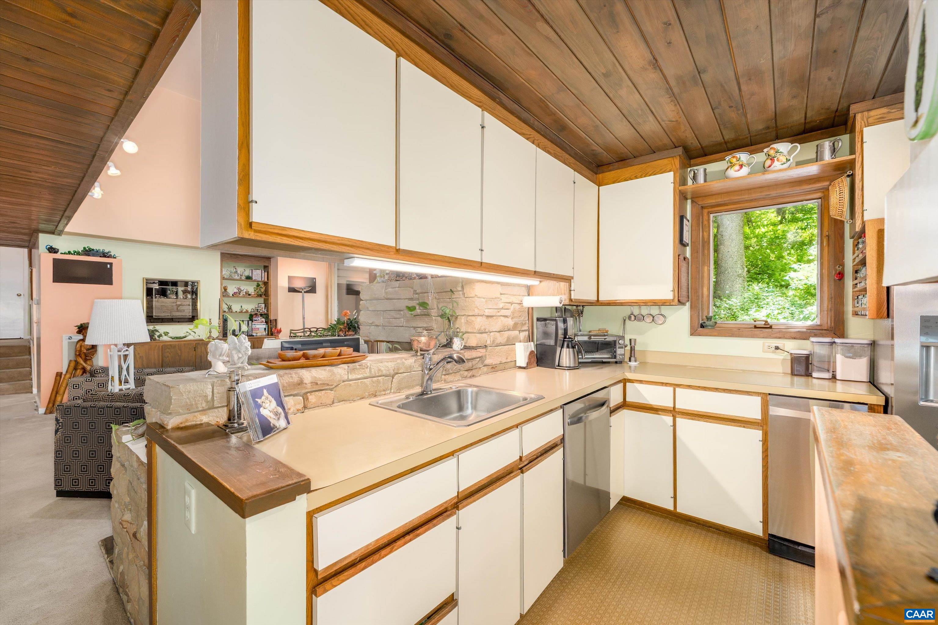 377 DEVILS KNOB LOOP, WINTERGREEN RESORT, Virginia 22967, 3 Bedrooms Bedrooms, ,3 BathroomsBathrooms,Residential,377 DEVILS KNOB LOOP,678962 MLS # 678962 377 DEVILS KNOB LOOP, WINTERGREEN RESORT, Virginia 22967, 3 Bedrooms Bedrooms, ,3 BathroomsBathrooms,Residential,377 DEVILS KNOB LOOP,678962 MLS # 678962
